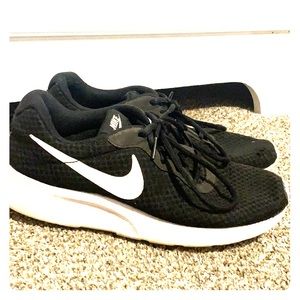 Nike Tanjun Women’s Running Shoes